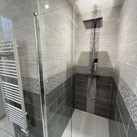 Maison Avec Cours Privative Apartment Nesle