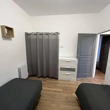 Maison Avec Cours Privative * Nesle