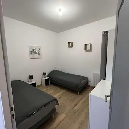 Maison Avec Cours Privative Nesle